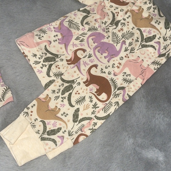 Old Navy Dinosaur Pajama Sz 6 Girl Two Piece Set - Picture 3 of 5